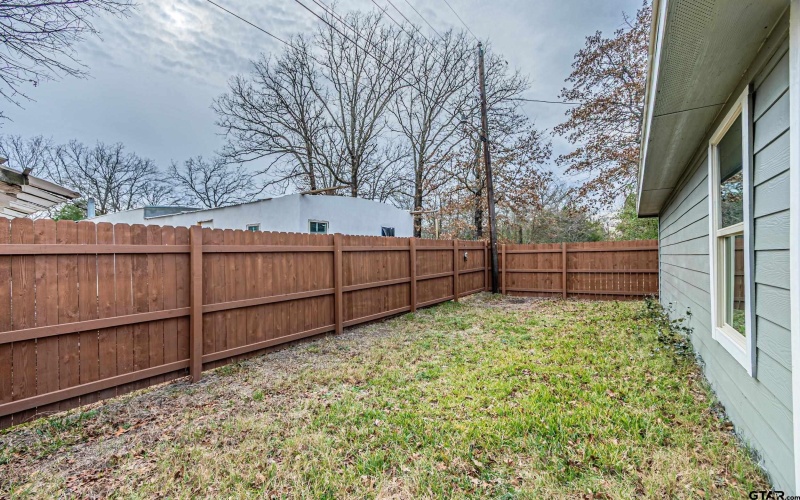 7129 Kayak Dr, Mabank, TX 75156, 2 Bedrooms Bedrooms, ,1 BathroomBathrooms,Residential,For Sale,7129 Kayak Dr,0,26000777