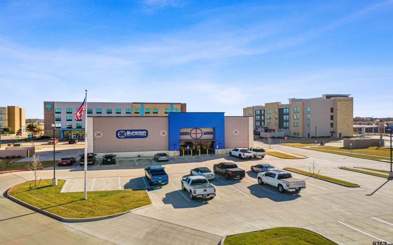 214 Market Center Dr, Terrell, TX 75160, ,Commercial Sale,For Sale,214 Market Center Dr,0,26000781