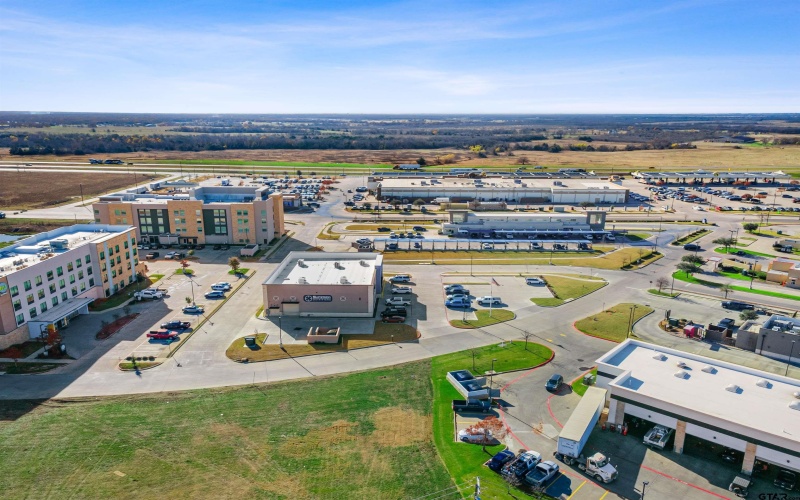 214 Market Center Dr, Terrell, TX 75160, ,Commercial Sale,For Sale,214 Market Center Dr,0,26000781