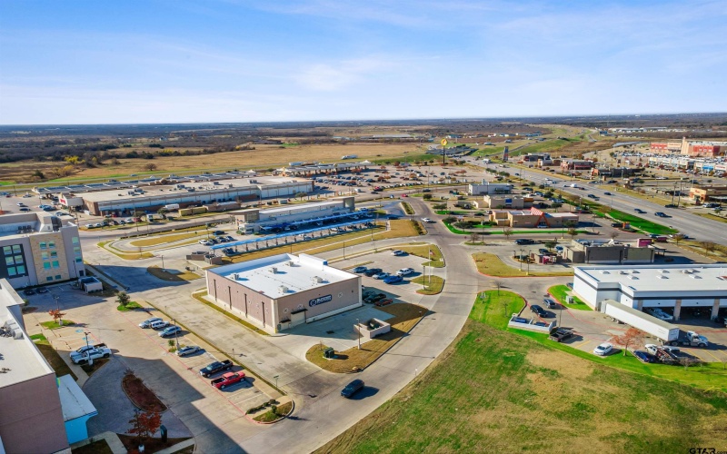 214 Market Center Dr, Terrell, TX 75160, ,Commercial Sale,For Sale,214 Market Center Dr,0,26000781