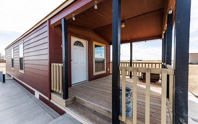 5812 E County Rd 6400, Lubbock, TX 79403, 4 Bedrooms Bedrooms, ,5 BathroomsBathrooms,Residential,For Sale,5812 E County Rd 6400,0,202600796