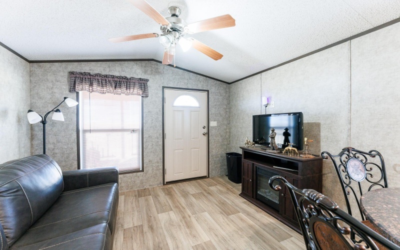 5812 E County Rd 6400, Lubbock, TX 79403, 4 Bedrooms Bedrooms, ,5 BathroomsBathrooms,Residential,For Sale,5812 E County Rd 6400,0,202600796