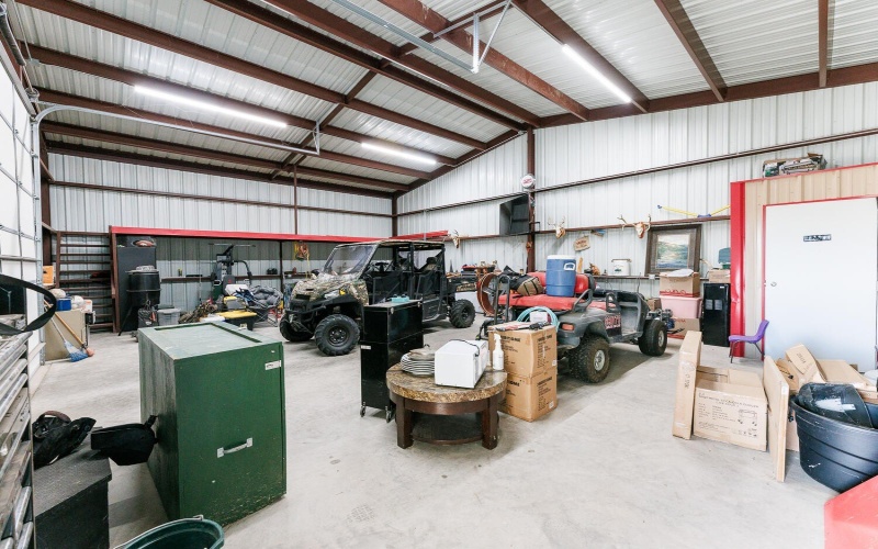 5812 E County Rd 6400, Lubbock, TX 79403, 4 Bedrooms Bedrooms, ,5 BathroomsBathrooms,Residential,For Sale,5812 E County Rd 6400,0,202600796