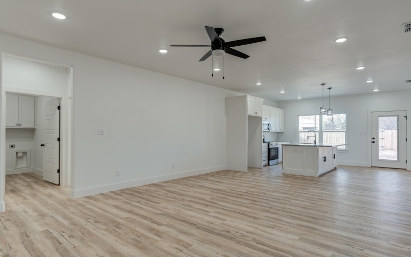 407 Avenue M, Abernathy, TX 79311, 3 Bedrooms Bedrooms, ,2 BathroomsBathrooms,Residential,For Sale,407 Avenue M,0,202600808