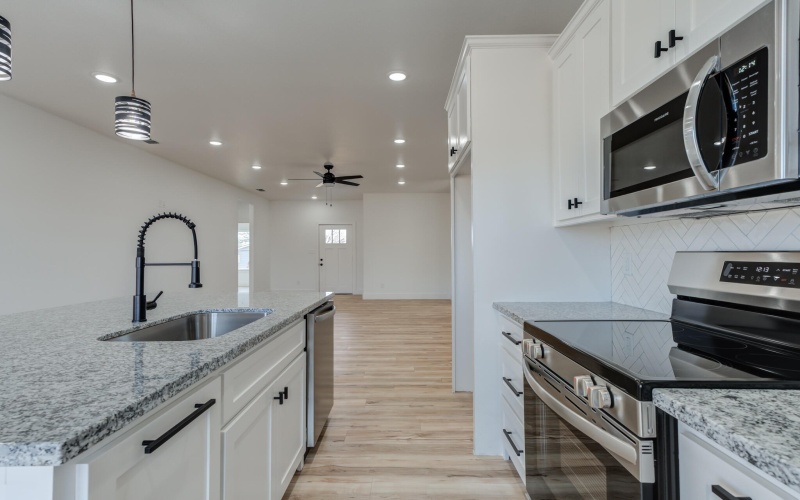 407 Avenue M, Abernathy, TX 79311, 3 Bedrooms Bedrooms, ,2 BathroomsBathrooms,Residential,For Sale,407 Avenue M,0,202600808