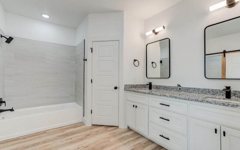 407 Avenue M, Abernathy, TX 79311, 3 Bedrooms Bedrooms, ,2 BathroomsBathrooms,Residential,For Sale,407 Avenue M,0,202600808