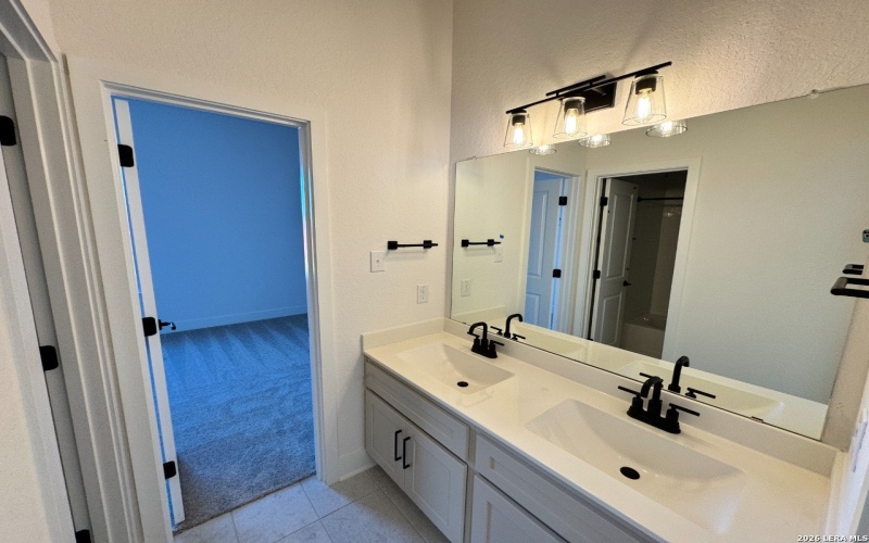 153 Megan's Point, Castroville, TX 78009, 4 Habitaciones Habitaciones , ,3 BañosBaños,Residential,En Venta,153 Megan's Point,0,1934130