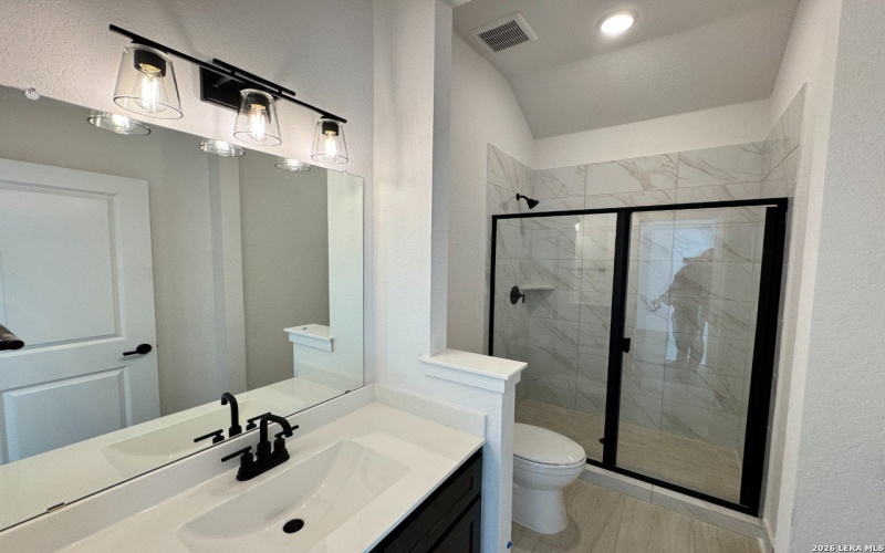 153 Megan's Point, Castroville, TX 78009, 4 Habitaciones Habitaciones , ,3 BañosBaños,Residential,En Venta,153 Megan's Point,0,1934130