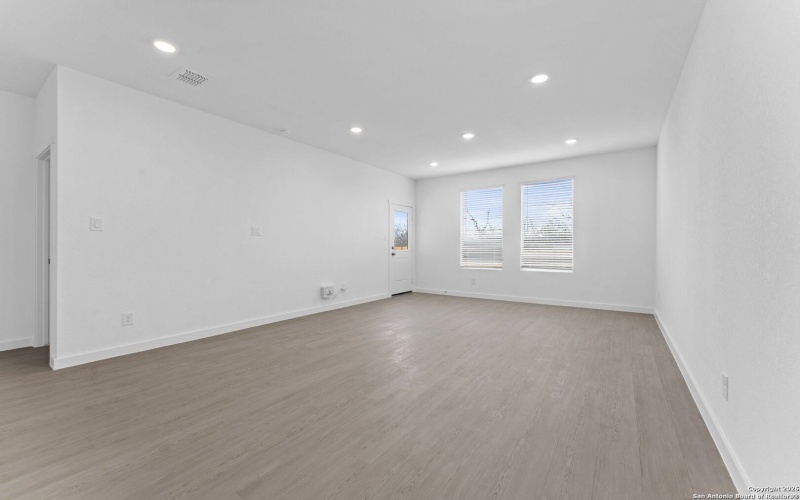 6611 Titan Park, Converse, TX 78109, 4 Bedrooms Bedrooms, ,3 BathroomsBathrooms,Residential,For Sale,6611 Titan Park,0,1934210