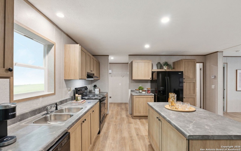 12180 FM 1117, Seguin, TX 78155, 4 Bedrooms Bedrooms, ,2 BathroomsBathrooms,Residential,For Sale,12180 FM 1117,0,1934211