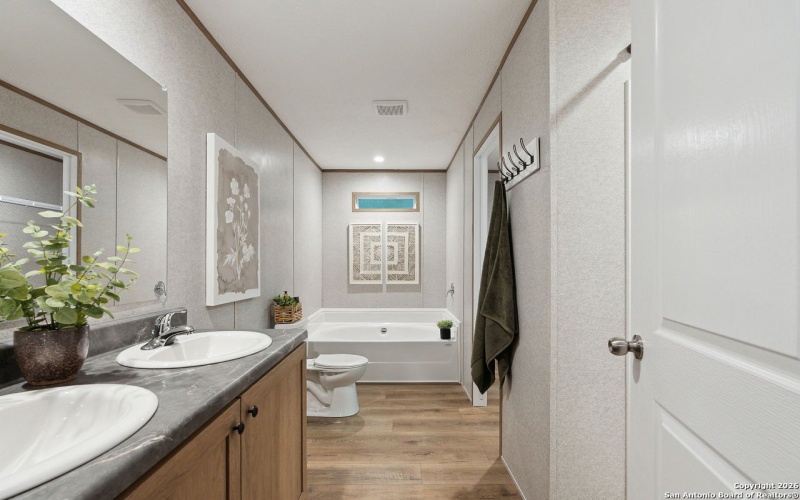 12180 FM 1117, Seguin, TX 78155, 4 Bedrooms Bedrooms, ,2 BathroomsBathrooms,Residential,For Sale,12180 FM 1117,0,1934211