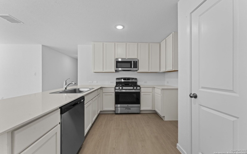 112 Ellendale Place, Fredericksburg, TX 78624, 4 Habitaciones Habitaciones , ,2 BañosBaños,Residential,En Venta,112 Ellendale Place,0,1934300