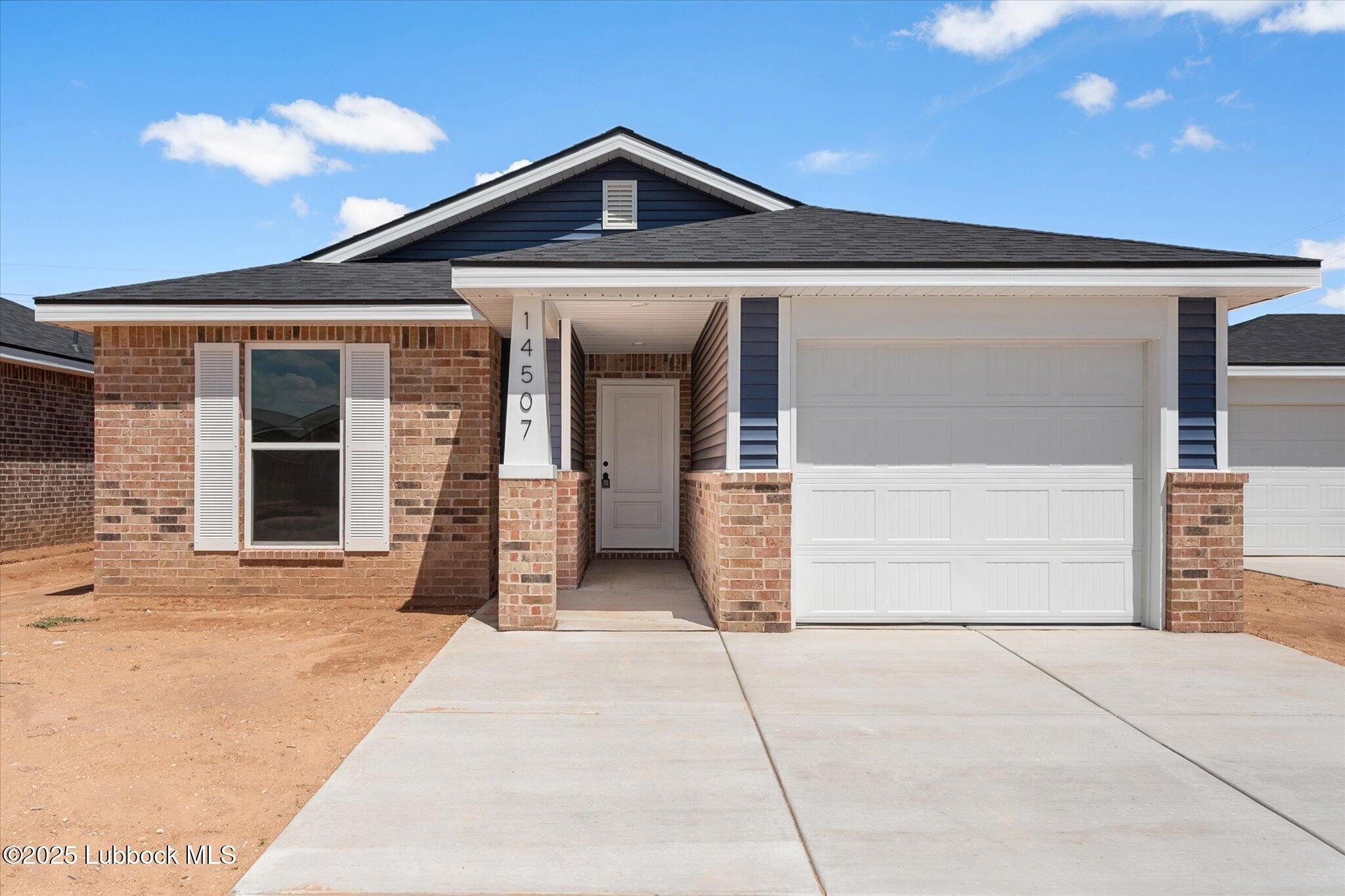 14507 Paris Avenue, Lubbock, TX 79423, 2 Habitaciones Habitaciones , ,2 BañosBaños,Residential,En Venta,14507 Paris Avenue,202554420