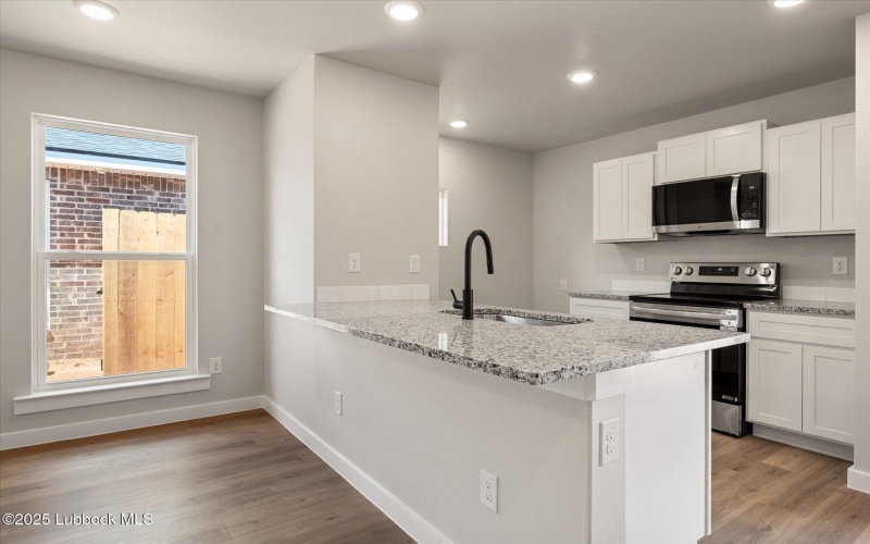 14507 Paris Avenue, Lubbock, TX 79423, 2 Habitaciones Habitaciones , ,2 BañosBaños,Residential,En Venta,14507 Paris Avenue,202554420