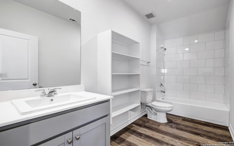 1558 Estelea, New Braunfels, TX 78130, 3 Bedrooms Bedrooms, ,2 BathroomsBathrooms,Residential,For Sale,1558 Estelea,0,1934440