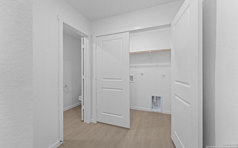 7234 Brownleaf Dr, San Antonio, TX 78227, 4 Bedrooms Bedrooms, ,2 BathroomsBathrooms,Residential,For Sale,7234 Brownleaf Dr,0,1934461