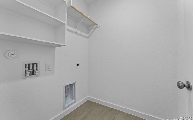 6607 Titan Park, Converse, TX 78109, 5 Bedrooms Bedrooms, ,3 BathroomsBathrooms,Residential,For Sale,6607 Titan Park,0,1934478