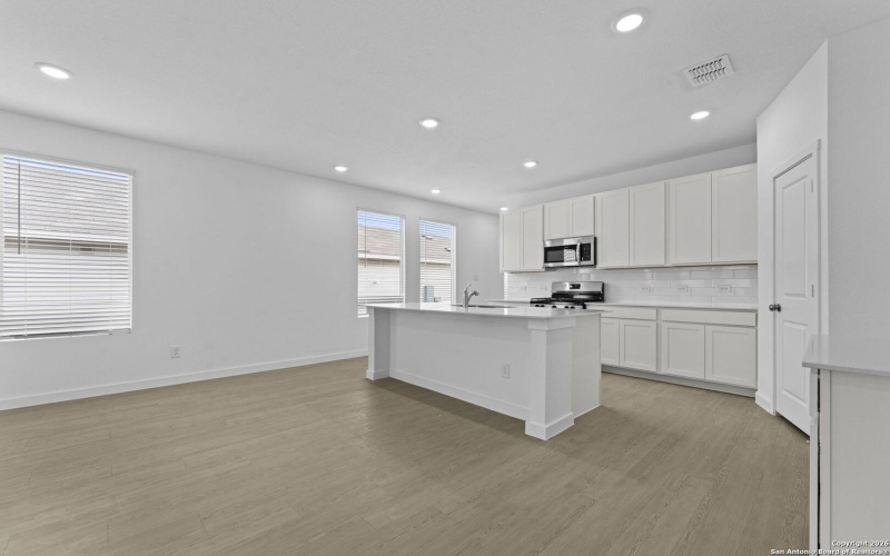 6607 Titan Park, Converse, TX 78109, 5 Bedrooms Bedrooms, ,3 BathroomsBathrooms,Residential,For Sale,6607 Titan Park,0,1934478