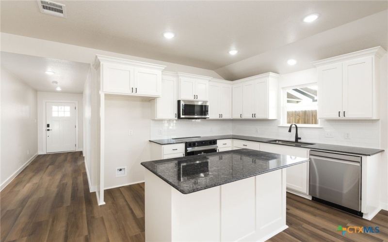 1210 Mills Street, Gatesville, TX 76528, 3 Bedrooms Bedrooms, ,2 BathroomsBathrooms,Residential,For Sale,1210 Mills Street,0,602118