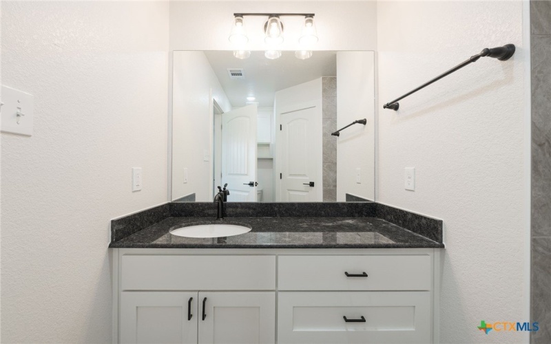 1210 Mills Street, Gatesville, TX 76528, 3 Bedrooms Bedrooms, ,2 BathroomsBathrooms,Residential,For Sale,1210 Mills Street,0,602118