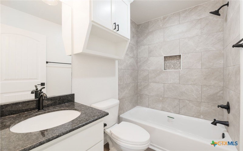 1210 Mills Street, Gatesville, TX 76528, 3 Bedrooms Bedrooms, ,2 BathroomsBathrooms,Residential,For Sale,1210 Mills Street,0,602118