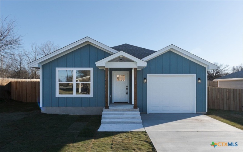 1210 Mills Street, Gatesville, TX 76528, 3 Bedrooms Bedrooms, ,2 BathroomsBathrooms,Residential,For Sale,1210 Mills Street,0,602118