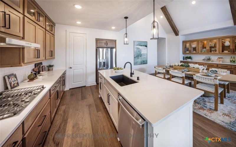 9212 Boathouse Drive, Austin, TX 78744, 4 Bedrooms Bedrooms, ,3 BathroomsBathrooms,Residential,For Sale,9212 Boathouse Drive,0,602137