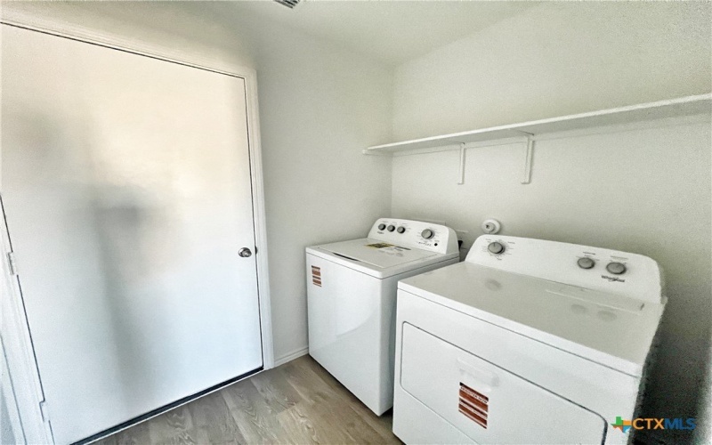 321 Cottonmouth Lane, Seguin, TX 78155, 3 Habitaciones Habitaciones , ,2 BañosBaños,Residential,En Venta,321 Cottonmouth Lane,0,602138