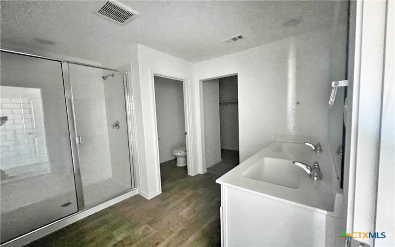 321 Cottonmouth Lane, Seguin, TX 78155, 3 Habitaciones Habitaciones , ,2 BañosBaños,Residential,En Venta,321 Cottonmouth Lane,0,602138