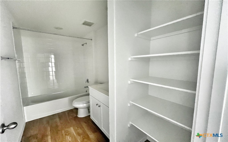 321 Cottonmouth Lane, Seguin, TX 78155, 3 Habitaciones Habitaciones , ,2 BañosBaños,Residential,En Venta,321 Cottonmouth Lane,0,602138