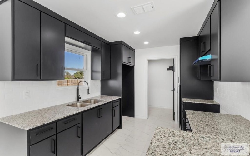 48532 RED VALLEY AVE, BROWNSVILLE, TX 78521, 4 Habitaciones Habitaciones , ,2 BañosBaños,Residential,En Venta,48532 RED VALLEY AVE,0,29771387