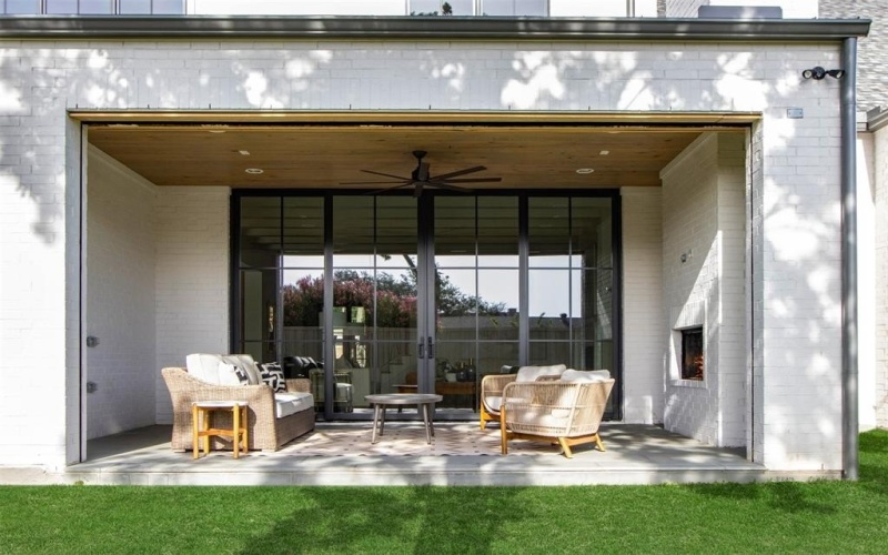 10335 Hedgeway Drive, Dallas, TX 75229, 6 Bedrooms Bedrooms, ,6 BathroomsBathrooms,Residential,For Sale,10335 Hedgeway Drive,0,21142975