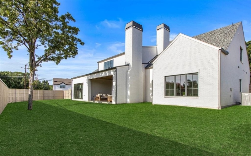 10335 Hedgeway Drive, Dallas, TX 75229, 6 Bedrooms Bedrooms, ,6 BathroomsBathrooms,Residential,For Sale,10335 Hedgeway Drive,0,21142975