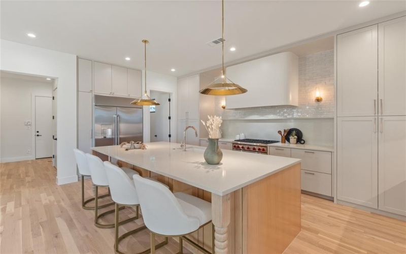 6902 La Vista Drive, Dallas, TX 75214, 6 Bedrooms Bedrooms, ,7 BathroomsBathrooms,Residential,For Sale,6902 La Vista Drive,0,21147368