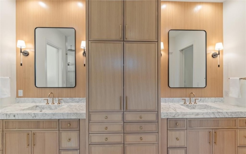 6902 La Vista Drive, Dallas, TX 75214, 6 Bedrooms Bedrooms, ,7 BathroomsBathrooms,Residential,For Sale,6902 La Vista Drive,0,21147368