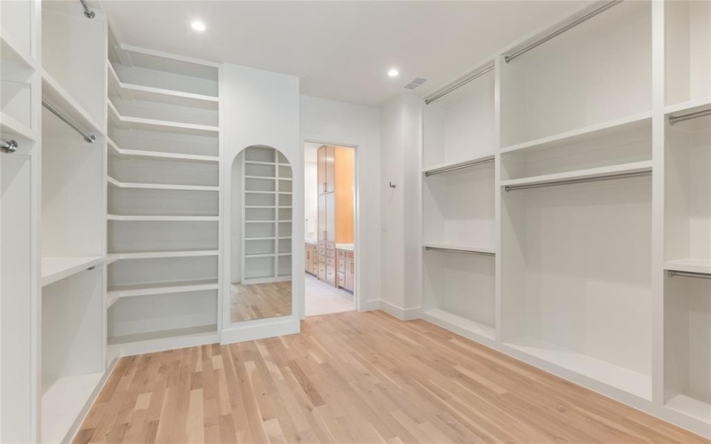 6902 La Vista Drive, Dallas, TX 75214, 6 Bedrooms Bedrooms, ,7 BathroomsBathrooms,Residential,For Sale,6902 La Vista Drive,0,21147368