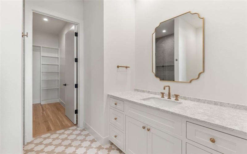 6902 La Vista Drive, Dallas, TX 75214, 6 Bedrooms Bedrooms, ,7 BathroomsBathrooms,Residential,For Sale,6902 La Vista Drive,0,21147368