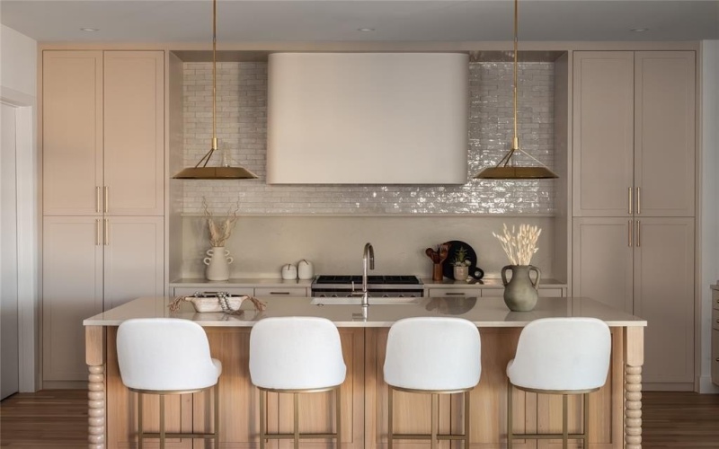 6902 La Vista Drive, Dallas, TX 75214, 6 Bedrooms Bedrooms, ,7 BathroomsBathrooms,Residential,For Sale,6902 La Vista Drive,0,21147368