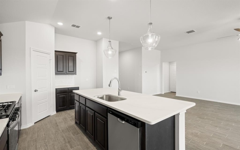 1908 Seminole Drive, Cleburne, TX 76033, 3 Bedrooms Bedrooms, ,2 BathroomsBathrooms,Residential,For Sale,1908 Seminole Drive,0,21156735