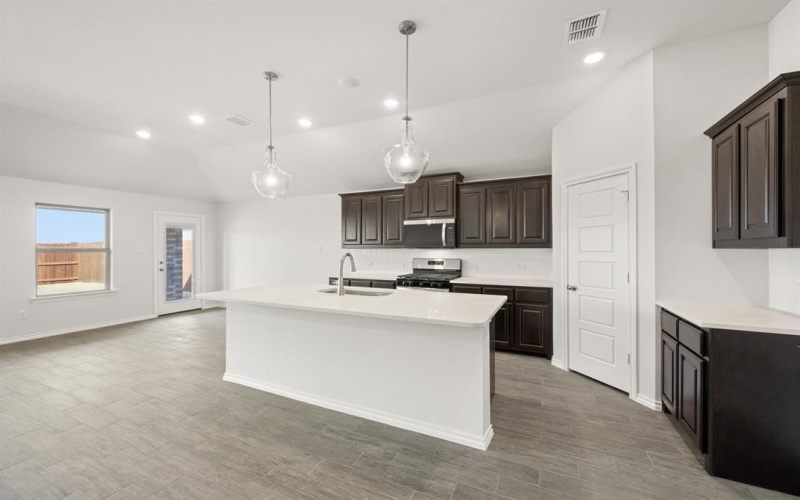 1908 Seminole Drive, Cleburne, TX 76033, 3 Bedrooms Bedrooms, ,2 BathroomsBathrooms,Residential,For Sale,1908 Seminole Drive,0,21156735