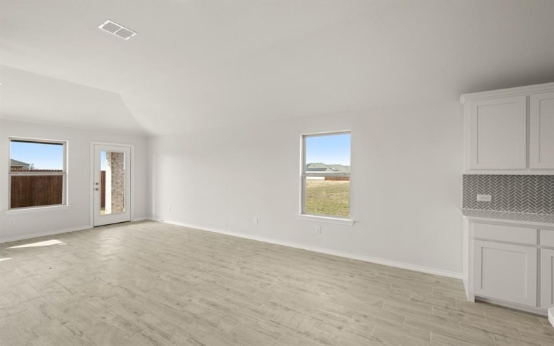 301 Comanche Drive, Cleburne, TX 76033, 3 Bedrooms Bedrooms, ,2 BathroomsBathrooms,Residential,For Sale,301 Comanche Drive,0,21156801