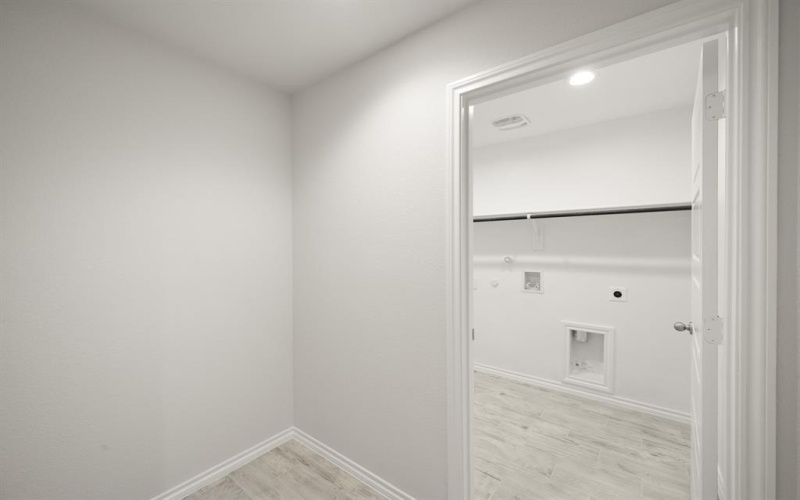 301 Comanche Drive, Cleburne, TX 76033, 3 Bedrooms Bedrooms, ,2 BathroomsBathrooms,Residential,For Sale,301 Comanche Drive,0,21156801