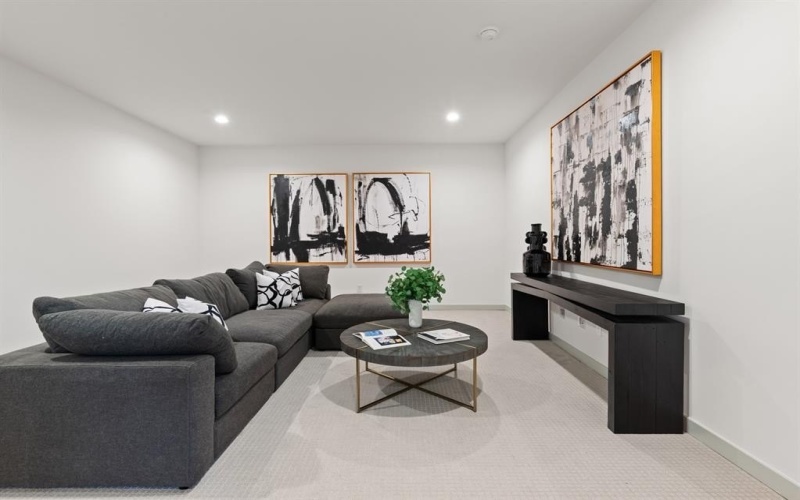 3328 Norcross Lane, Dallas, TX 75229, 6 Bedrooms Bedrooms, ,6 BathroomsBathrooms,Residential,For Sale,3328 Norcross Lane,0,21156843