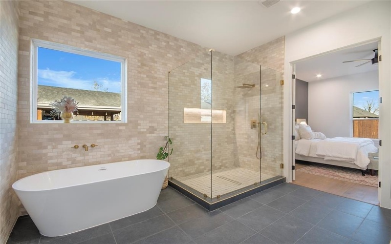 3910 Vineyard Drive, Dallas, TX 75212, 4 Bedrooms Bedrooms, ,3 BathroomsBathrooms,Residential,For Sale,3910 Vineyard Drive,0,21157002