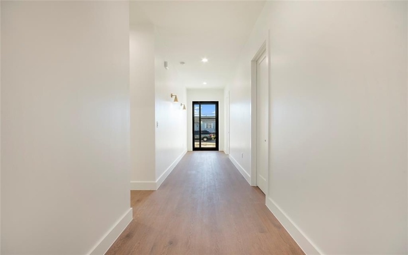 3910 Vineyard Drive, Dallas, TX 75212, 4 Bedrooms Bedrooms, ,3 BathroomsBathrooms,Residential,For Sale,3910 Vineyard Drive,0,21157002