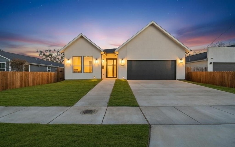 3910 Vineyard Drive, Dallas, TX 75212, 4 Bedrooms Bedrooms, ,3 BathroomsBathrooms,Residential,For Sale,3910 Vineyard Drive,0,21157002