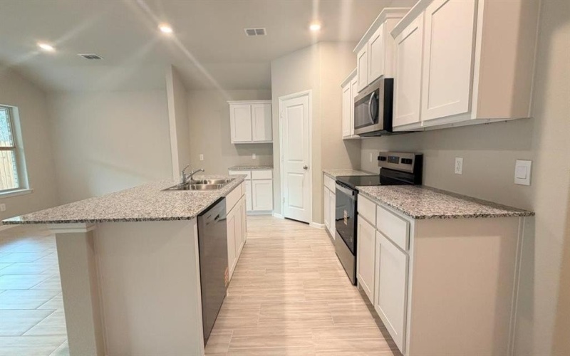 541 MARSH Street, Cleburne, TX 76033, 4 Bedrooms Bedrooms, ,2 BathroomsBathrooms,Residential,For Sale,541 MARSH Street,0,21151711