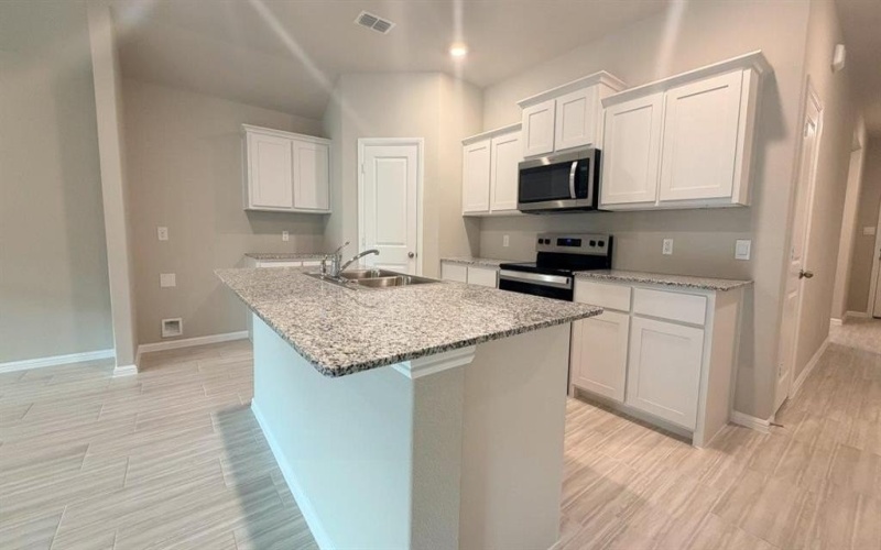 541 MARSH Street, Cleburne, TX 76033, 4 Bedrooms Bedrooms, ,2 BathroomsBathrooms,Residential,For Sale,541 MARSH Street,0,21151711