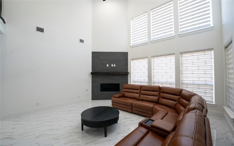 10904 Hollydale Road, Frisco, TX 75035, 5 Habitaciones Habitaciones , ,6 BañosBaños,Residential,En Venta,10904 Hollydale Road,0,21151784