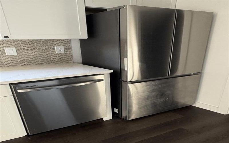 225 McWhorter, Mineola, TX 75773, 3 Bedrooms Bedrooms, ,2 BathroomsBathrooms,Residential,For Sale,225 McWhorter,0,21152537